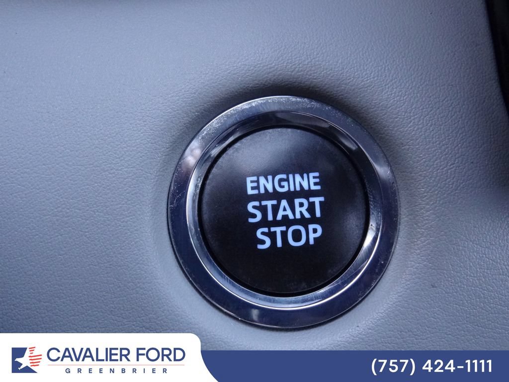 Used 2022 Toyota Highlander XLE AWD/4WD image 23