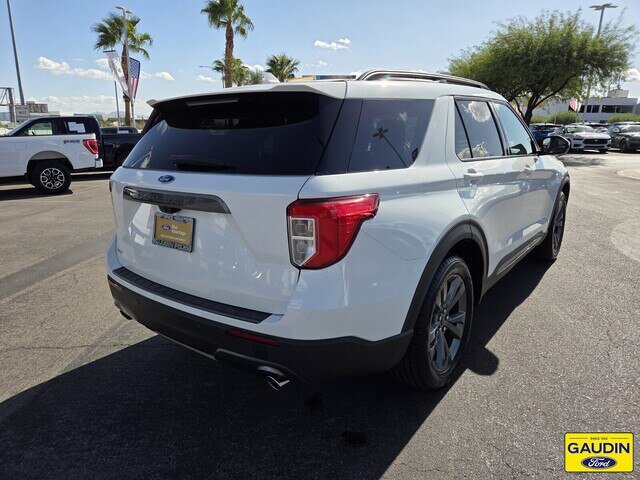 Certified 2023 Ford Explorer XLT w/ Equipment Group 202A RWD image 7