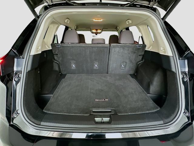 Used 2024 Nissan Rogue SV image 29