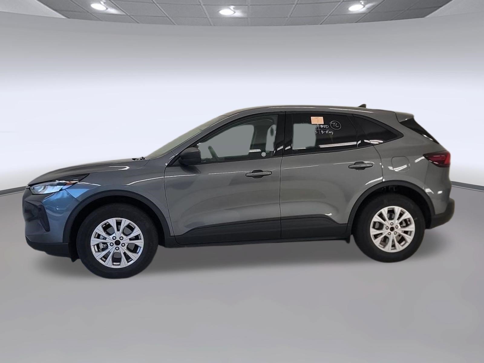 Certified 2025 Ford Escape Active AWD/4WD image 2