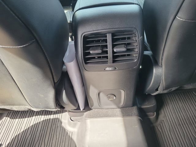 Certified 2020 Ford Escape Titanium AWD/4WD image 28