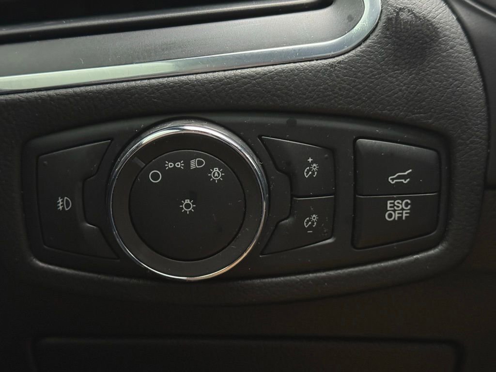 Certified 2022 Ford Edge ST w/ Equipment Group 401A image 25