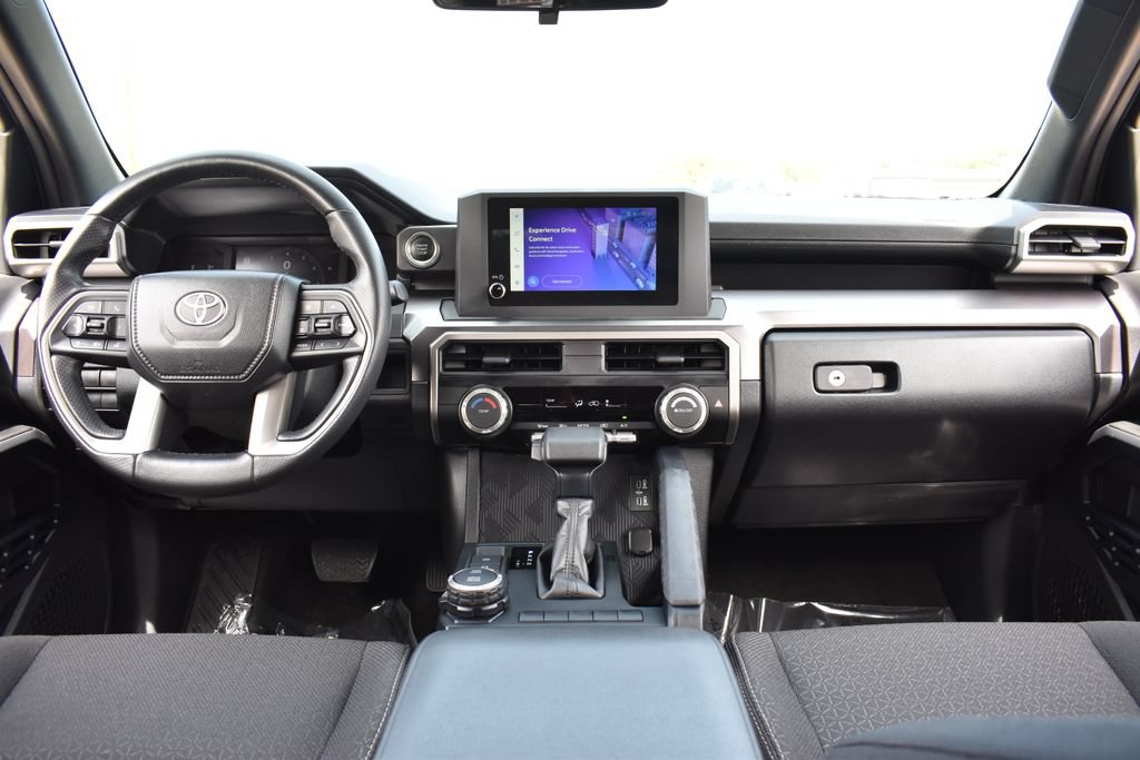 Used 2025 Toyota 4Runner SR5 AWD/4WD image 14