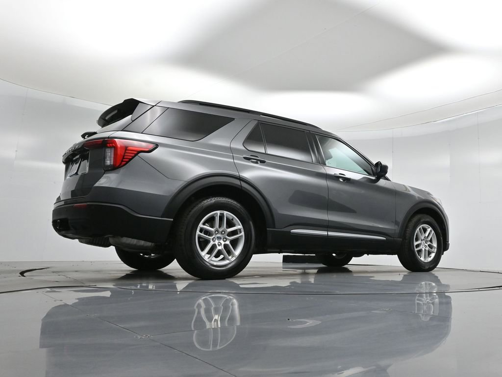 Certified 2025 Ford Explorer Active image 49