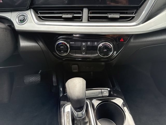 Used 2024 Chevrolet Trax LT FWD image 29