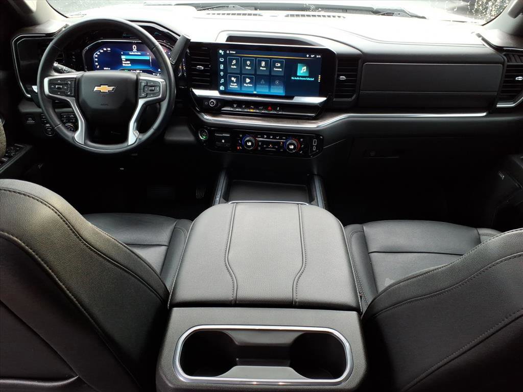 Used 2024 Chevrolet Silverado 3500 LTZ w/ LTZ Plus Package image 17