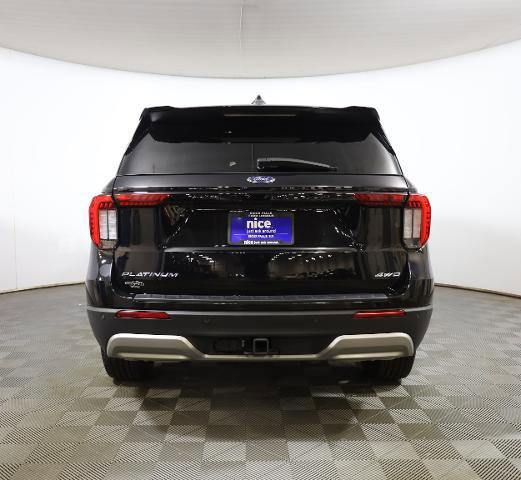 Certified 2025 Ford Explorer Platinum AWD/4WD image 3