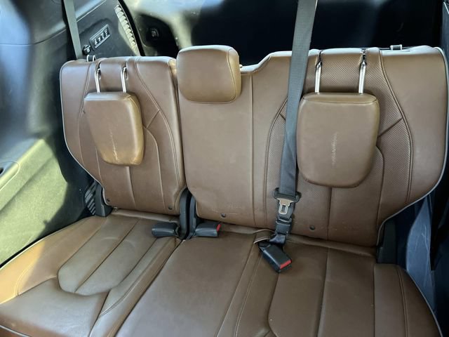 Used 2017 Chrysler Pacifica Limited w/ Advanced Safetytec Group FWD image 7