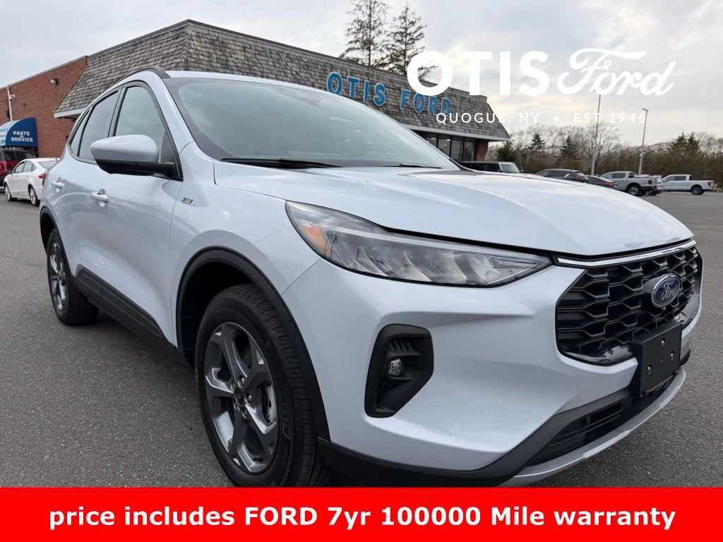 Certified 2025 Ford Escape ST-Line Select w/ Tech Pack #2 AWD/4WD image 1