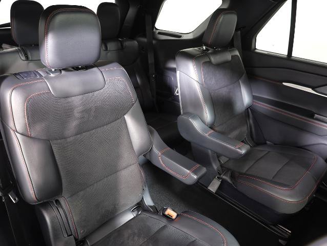 Certified 2025 Ford Explorer ST image 10