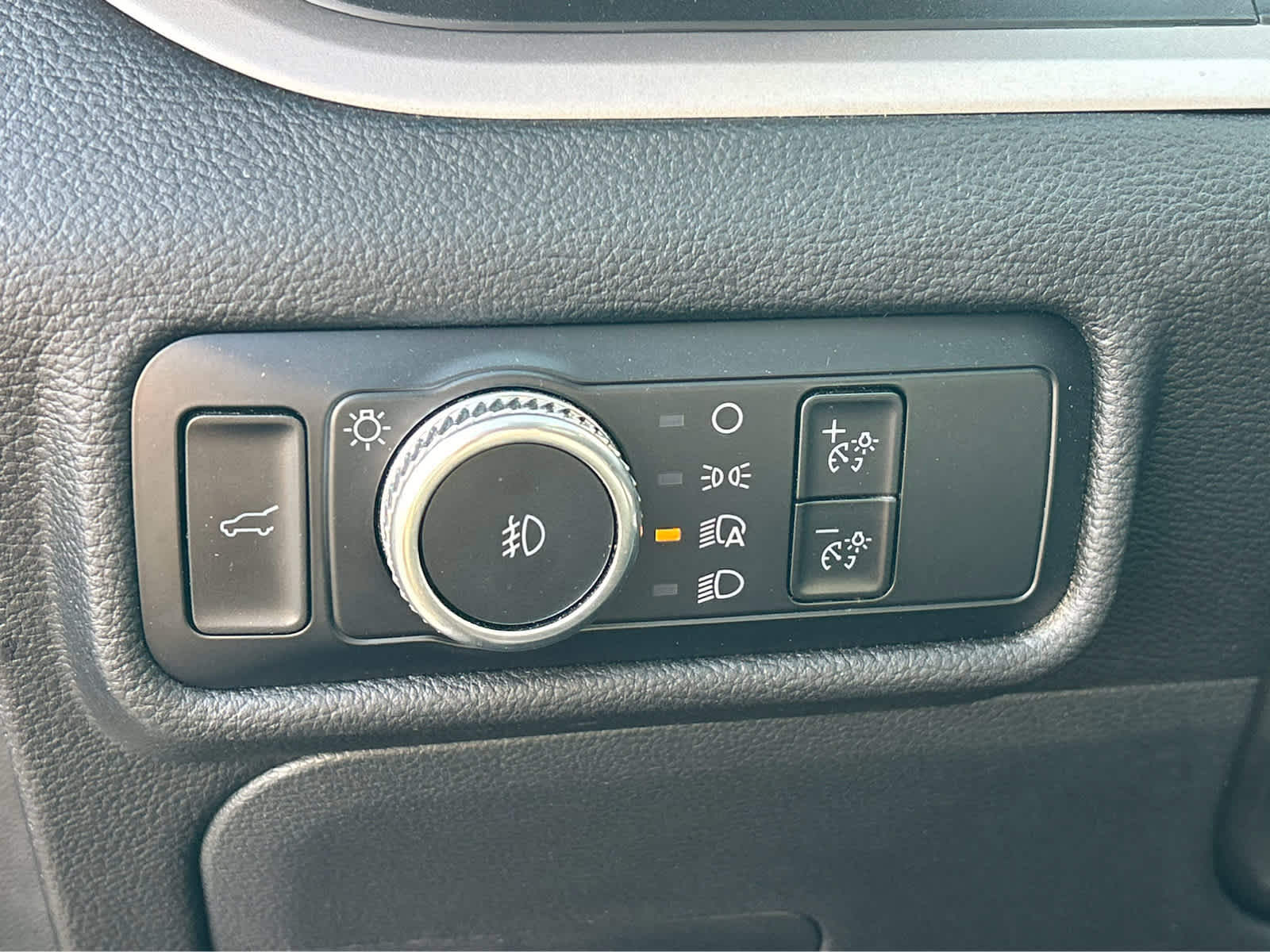 Certified 2023 Ford Explorer XLT image 22