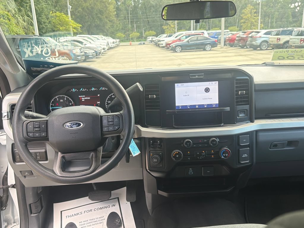 Certified 2025 Ford F250 XLT AWD/4WD image 7