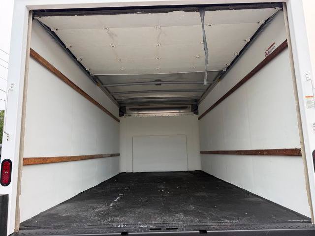 Certified 2022 Ford E-350 and Econoline 350 Super Duty w/ Power Windows & Locks Group RWD image 5