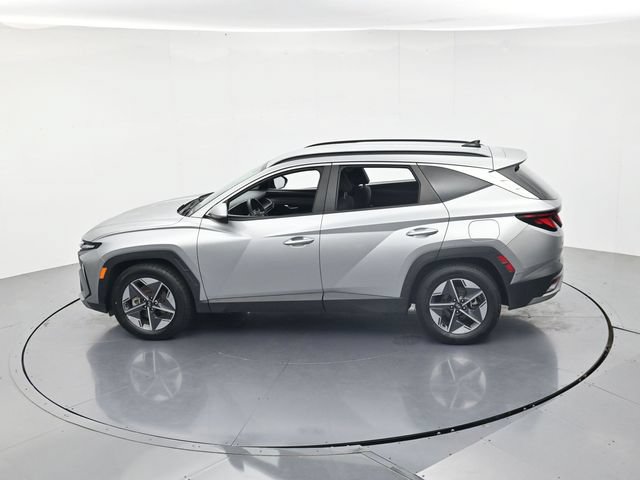 Used 2025 Hyundai Tucson SEL FWD image 44