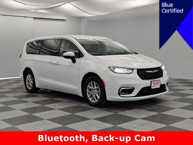 Used 2023 Chrysler Pacifica Touring-L