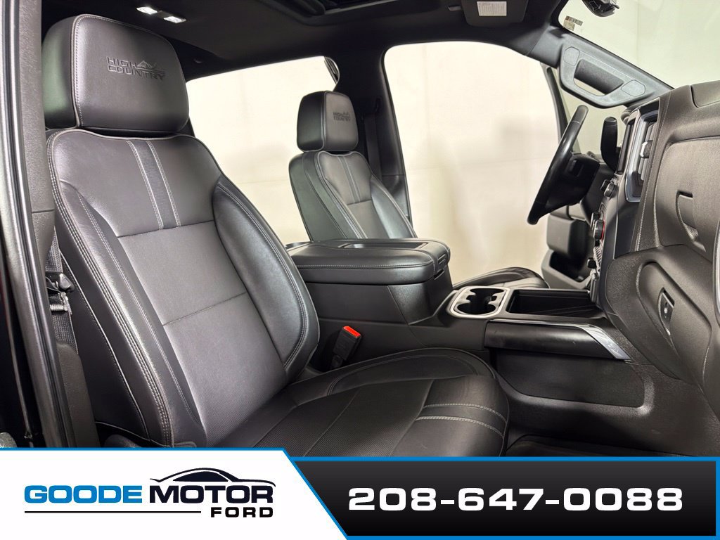 Used 2021 Chevrolet Silverado 3500 High Country w/ Technology Package AWD/4WD image 24