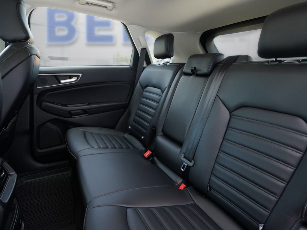 Certified 2024 Ford Edge SEL w/ Convenience Package AWD/4WD image 18