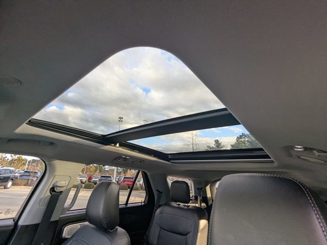 Certified 2022 Ford Explorer Limited w/ Limited Technology Package image 29