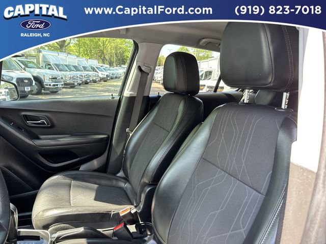 Used 2021 Chevrolet Trax LT image 23