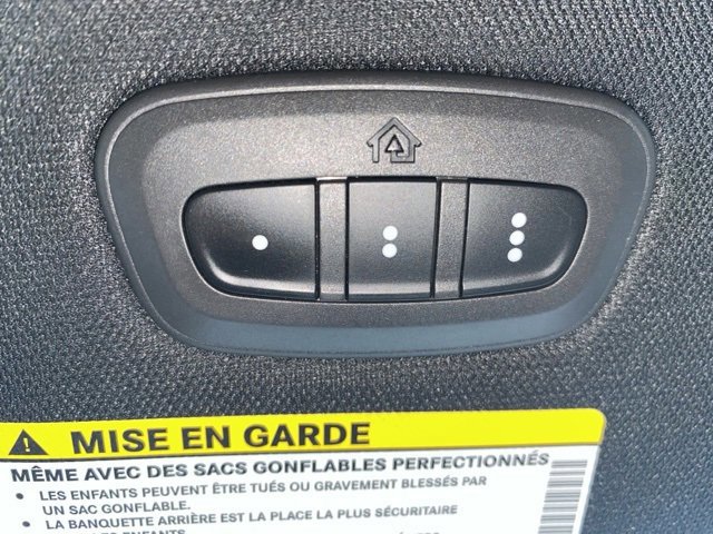 Used 2018 Chrysler Pacifica Touring-L Plus image 15