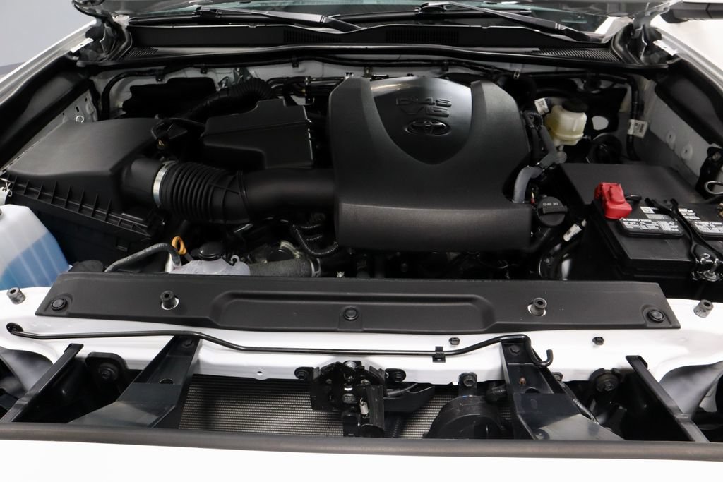 Used 2023 Toyota Tacoma SR AWD/4WD image 16