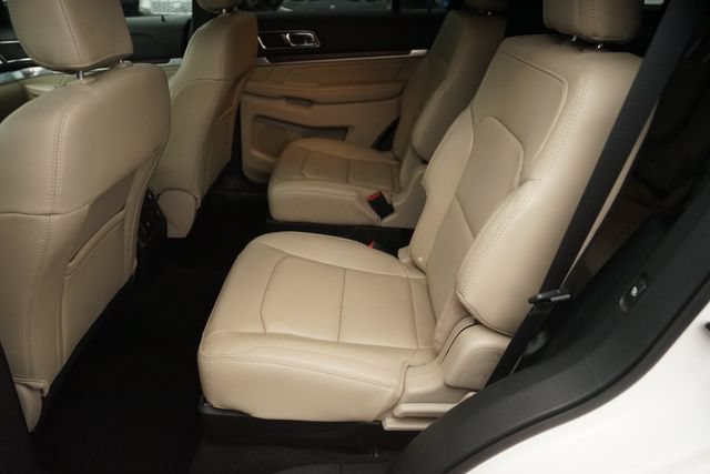 Certified 2018 Ford Explorer Limited AWD/4WD image 12