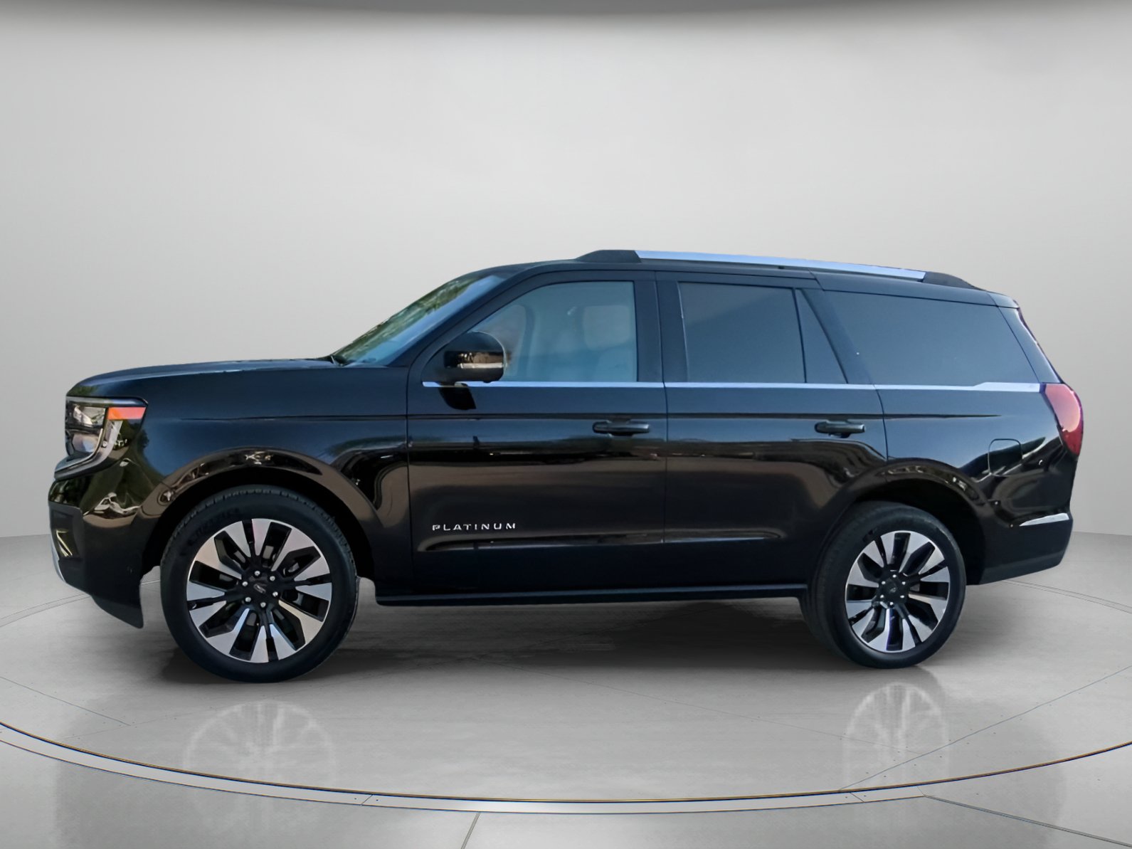 Certified 2025 Ford Expedition Platinum w/ Driver's Package AWD/4WD image 15