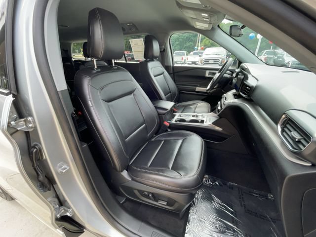 Certified 2023 Ford Explorer XLT w/ Equipment Group 202A AWD/4WD image 28