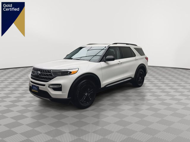 Certified 2022 Ford Explorer XLT w/ Equipment Group 202A image 1