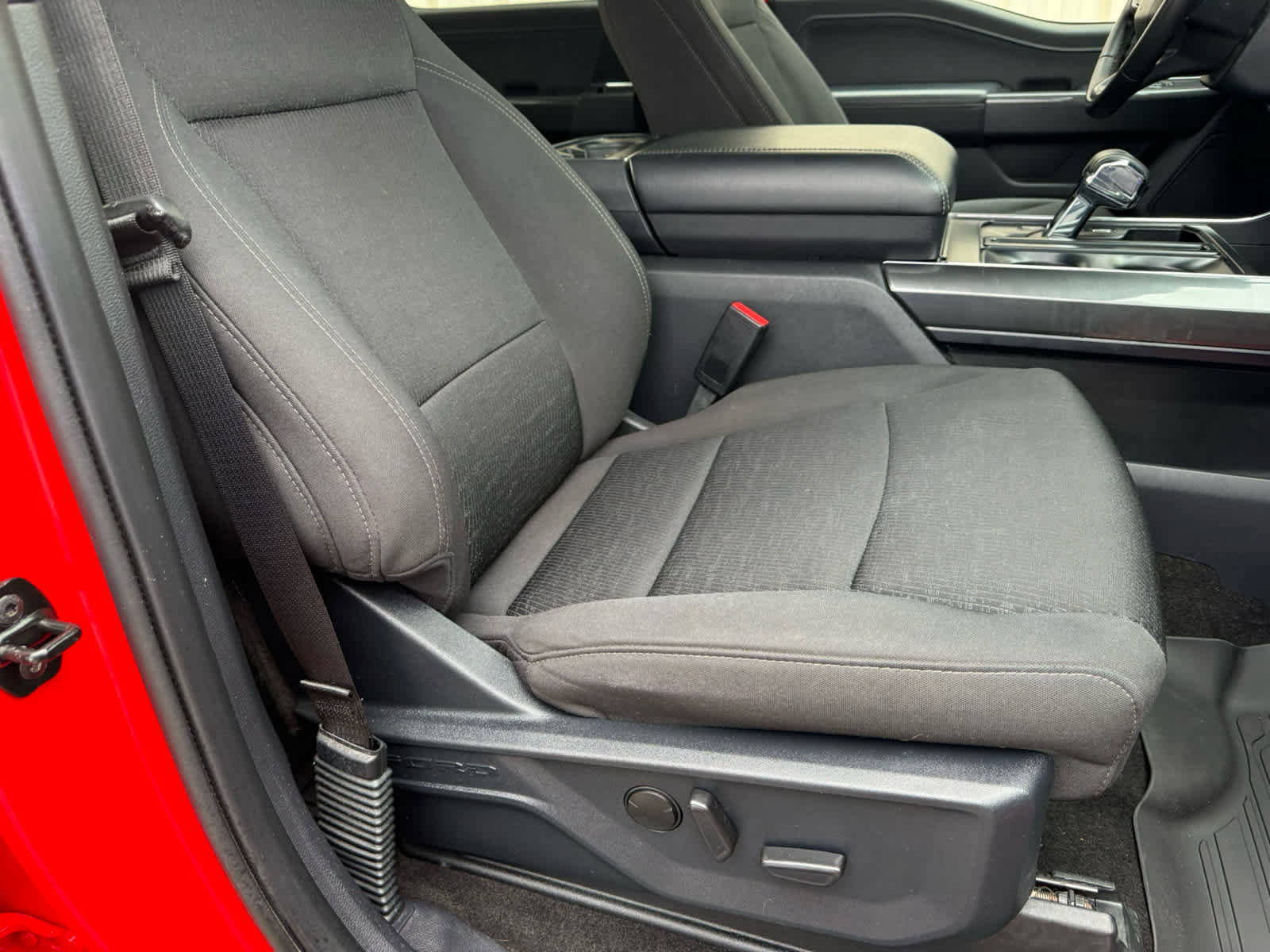 Certified 2023 Ford F150 XLT w/ Equipment Group 302A High image 15