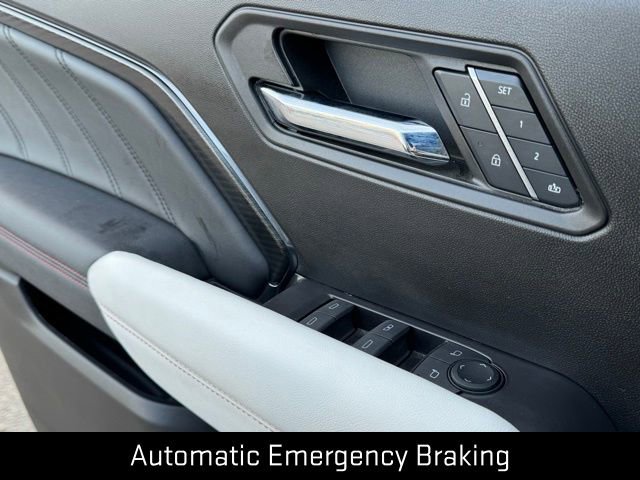 Used 2024 GMC Canyon AT4X image 17