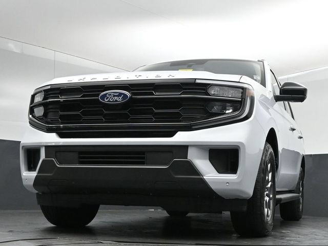 Certified 2025 Ford Expedition Active AWD/4WD image 39