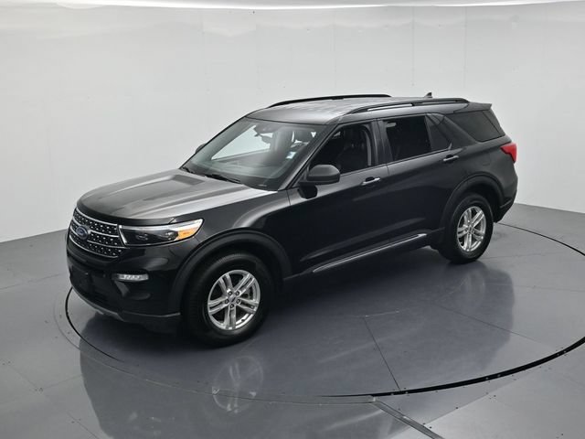 Certified 2023 Ford Explorer XLT w/ Equipment Group 202A AWD/4WD image 46