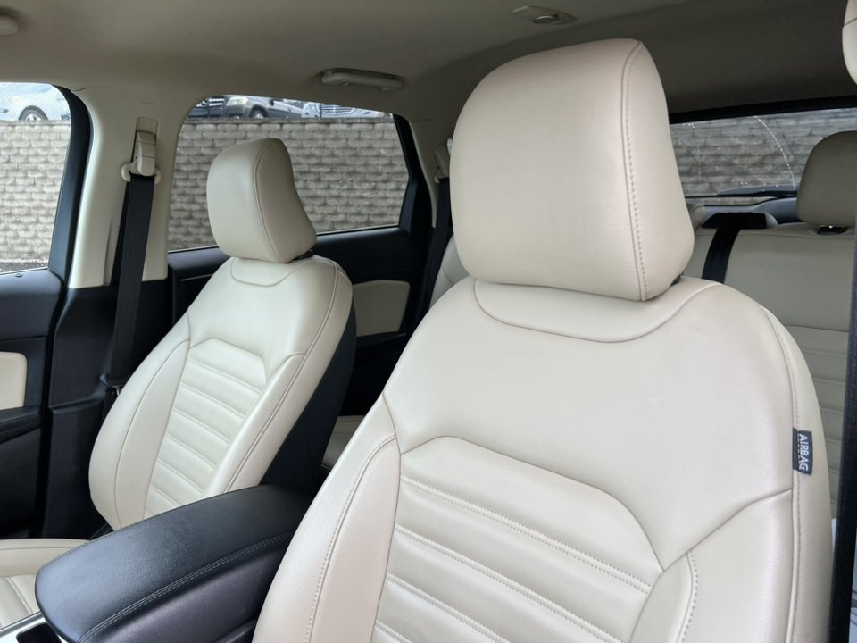 Certified 2022 Ford Edge SEL w/ Convenience Package image 17