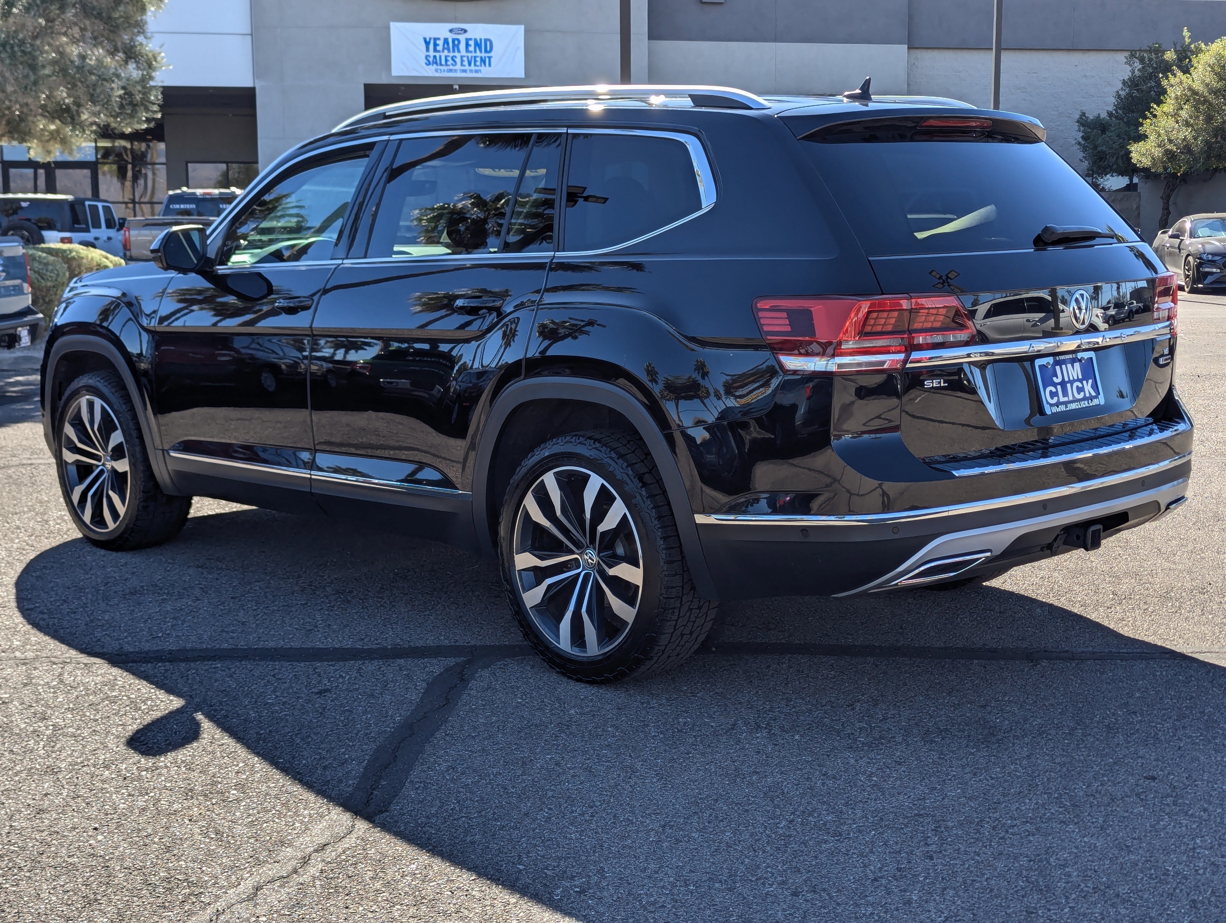 Used 2020 Volkswagen Atlas SEL R-Line image 2
