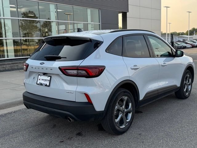 Certified 2025 Ford Escape ST-Line Select AWD/4WD image 42