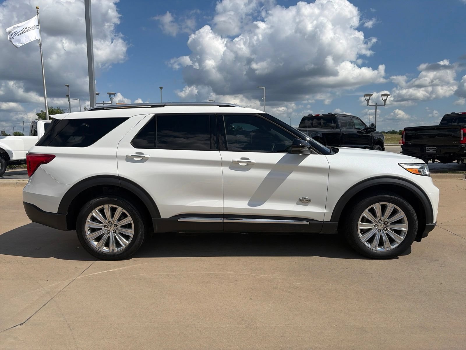 Certified 2022 Ford Explorer King Ranch w/ Technology Package AWD/4WD image 6