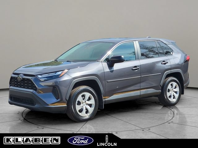 Used 2024 Toyota RAV4 LE AWD/4WD image 1