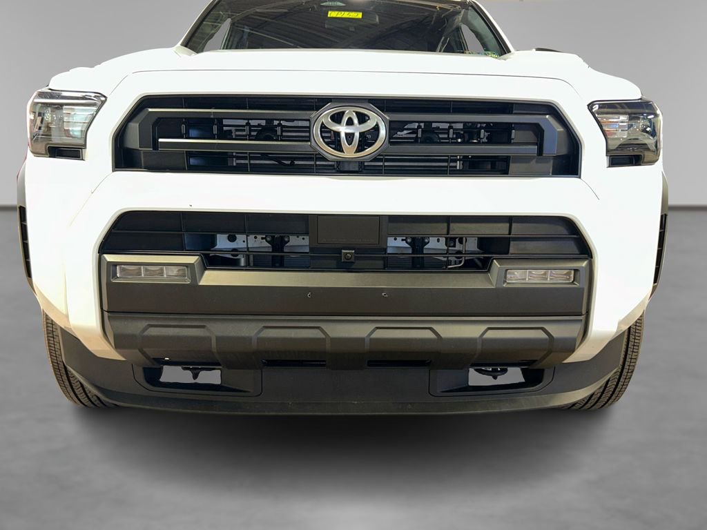 Used 2025 Toyota 4Runner SR5 AWD/4WD image 12
