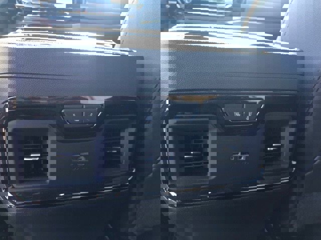 Used 2025 Chevrolet Silverado 1500 ZR2 w/ Technology Package image 10