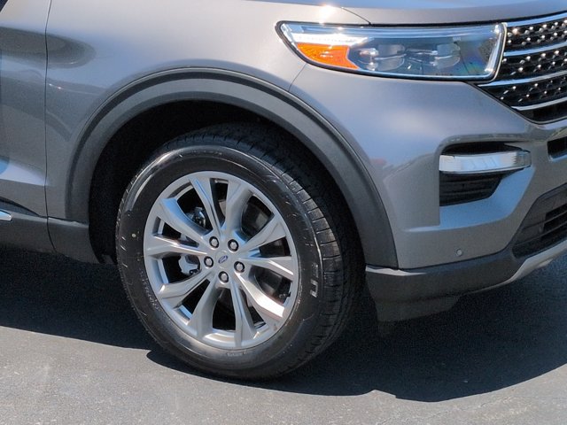 Certified 2022 Ford Explorer XLT w/ Equipment Group 202A AWD/4WD image 10