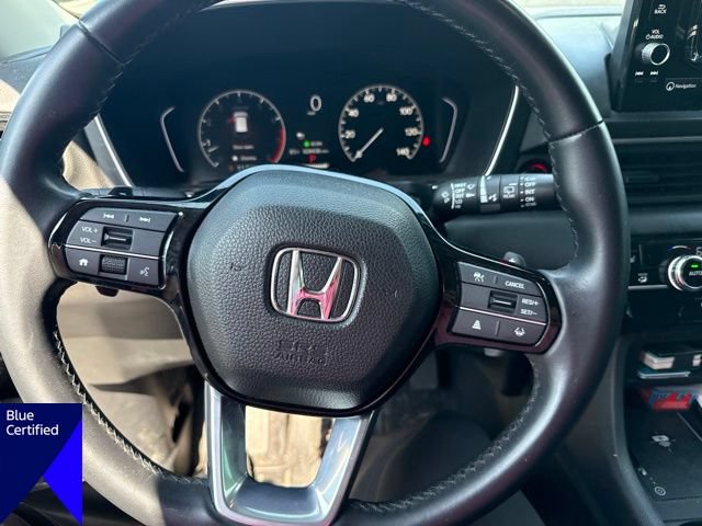 Used 2025 Honda Pilot Touring image 9