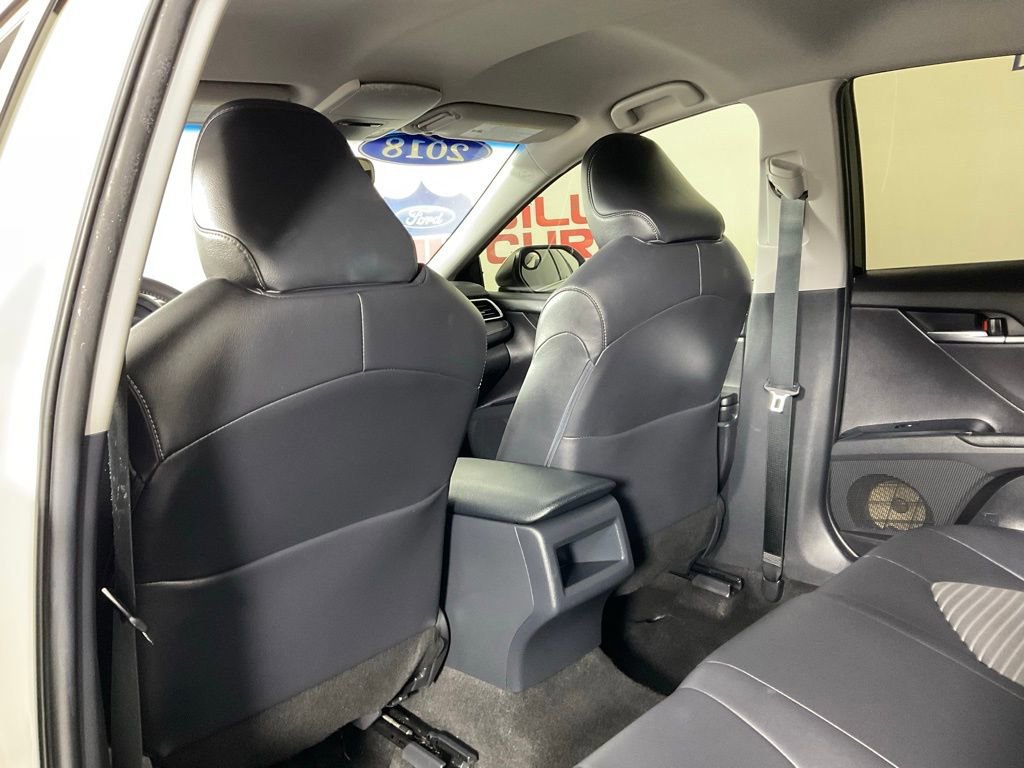 Used 2018 Toyota Camry SE image 15