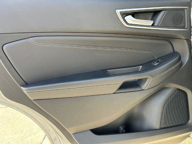 Certified 2024 Ford Edge Titanium AWD/4WD image 30