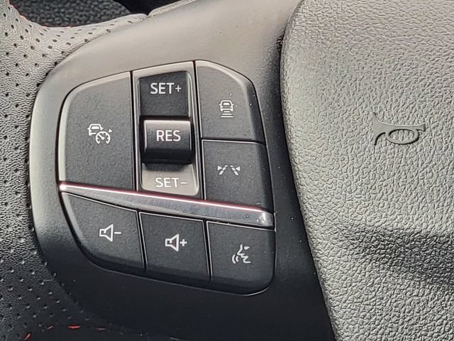 Certified 2023 Ford Escape ST-Line w/ Tech Pack #1 FWD image 33