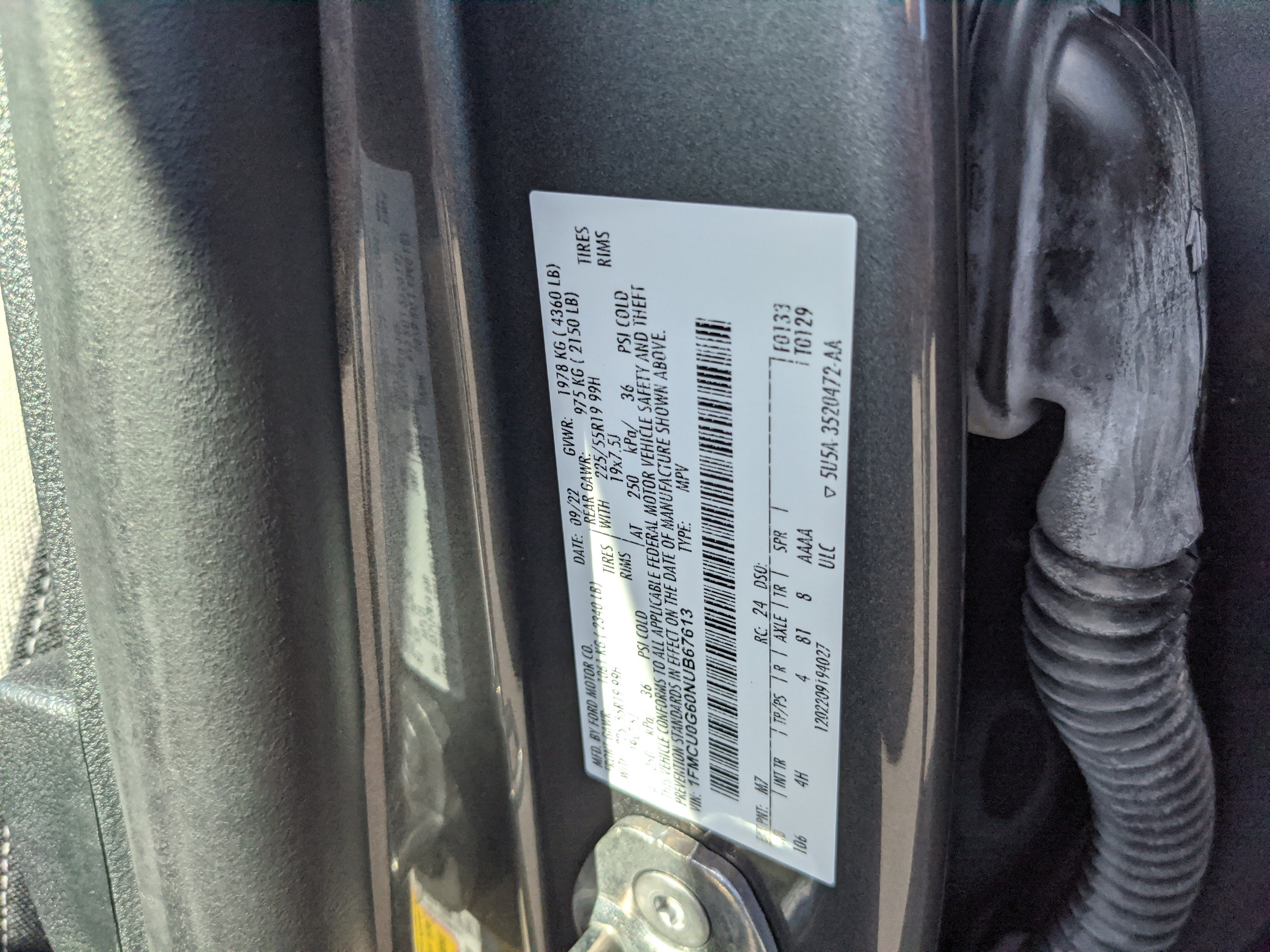 Certified 2022 Ford Escape SE w/ SE Sport Appearance Package image 39