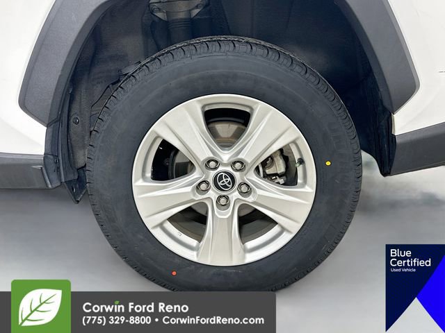 Used 2020 Toyota RAV4 XLE w/ All Weather Liner Package AWD/4WD image 33
