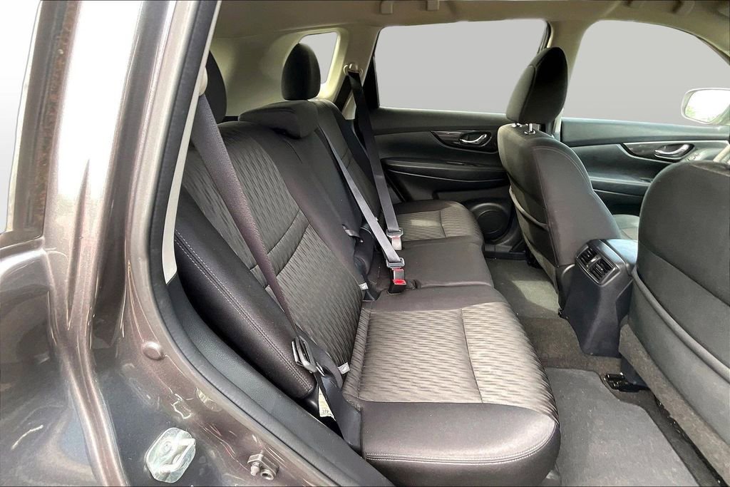 Used 2017 Nissan Rogue SV w/ Midnight Edition Package FWD image 23