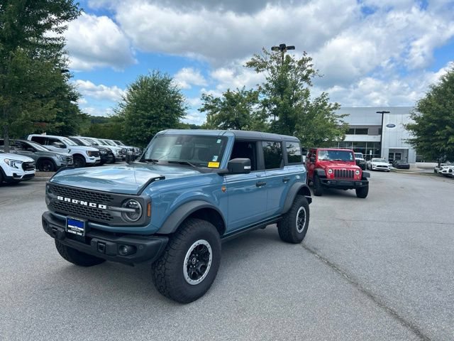 Certified 2023 Ford Bronco Badlands AWD/4WD image 1