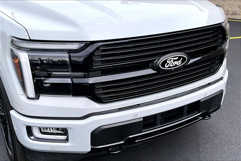 Certified 2024 Ford F150 Platinum w/ Equipment Group 702A High AWD/4WD image 30